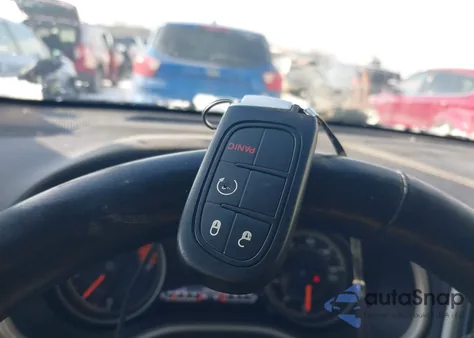 2017 Jeep Cherokee Limited 4X4 z USA, uszkodzony, nr VIN 1C4PJMDB7HD234591